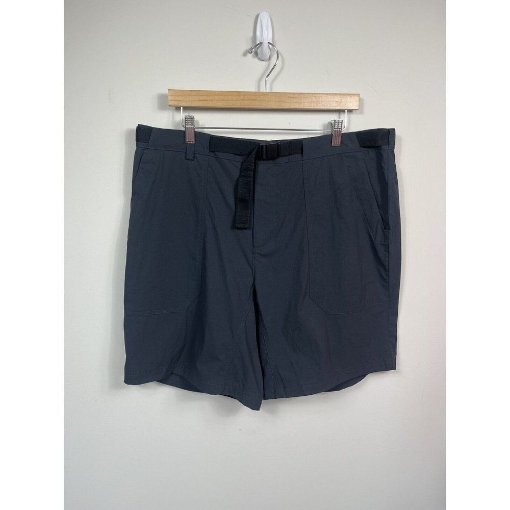 Mountain Hardwear Shorts Mens 38 Black Recycled Nylon Hiking Flat Front Belted